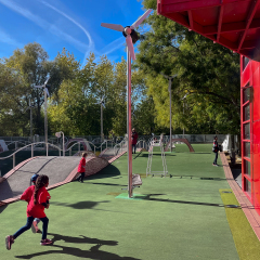 Jeu d'enfants, Paris