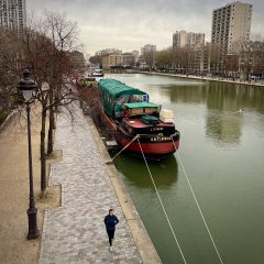 Péniche, Paris